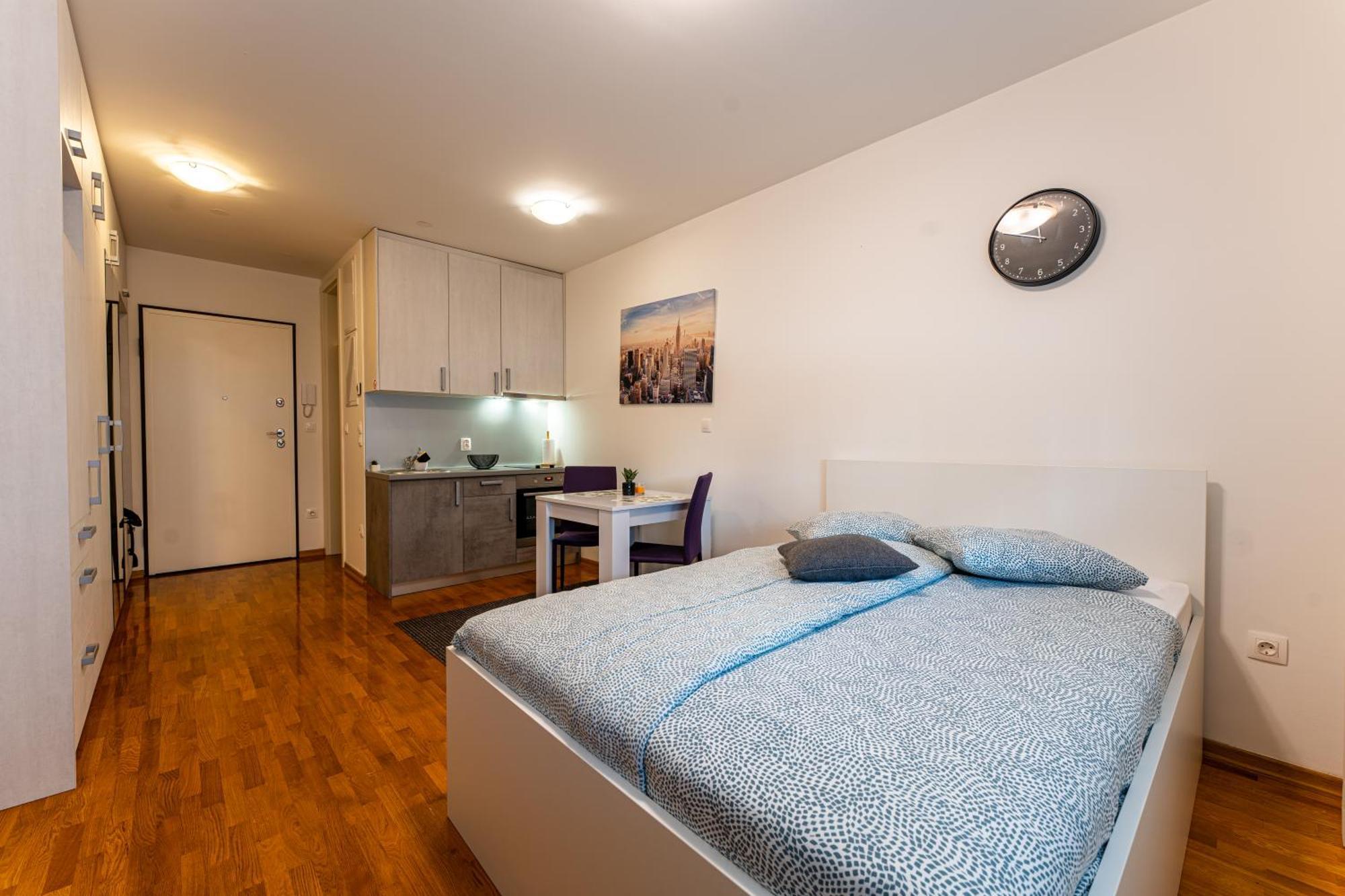 Flex Selfcheckins 113 - - - Wifi Apartma *
